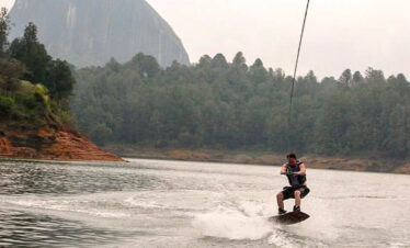 guatape wake board
