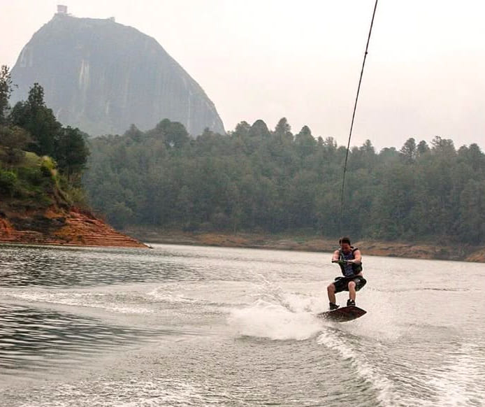guatape wake board