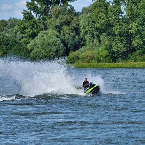 jet ski-guatape