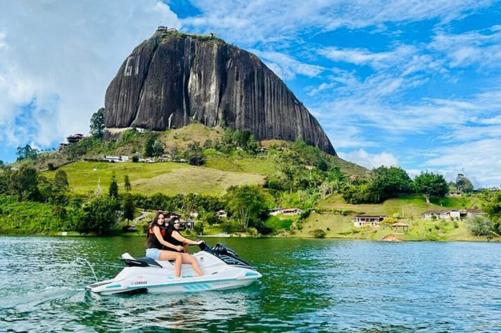 Guatape-Jet-ski